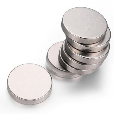 Buon prezzo Nickel Coated Neodymium Disc Magnets 5mm Thickness Magnetic Discs Perfect for Magnetic Locks Magnetic Displays and Tools in linea